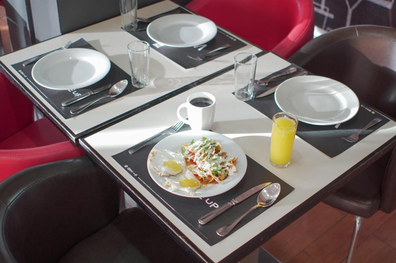 Ibis Hermosillo Bagian luar foto
